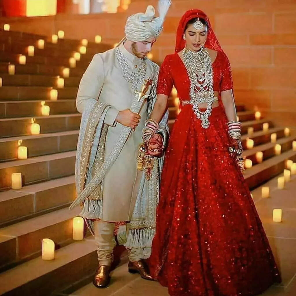 Inspired by Priyanka Chopra's bridal look, Pak Actress Iqra Aziz recreates  the look for her wedding