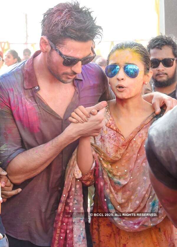 Stars Galore at Times Group MD Vineet Jain's Holi Party