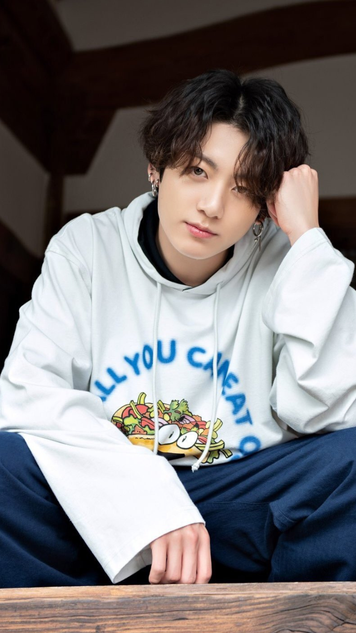 BTS' Jungkook-approved date night looks for men | Zoom TV