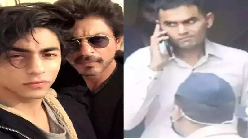 Shah Rukh Khans WhatsApp chats with Sameer Wankhede, Please its a ...