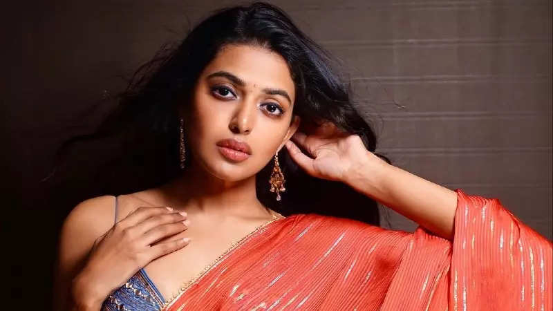 Shivani Rajashekhar: I am lucky to have Shivathmika and Eesha Rebba as ...