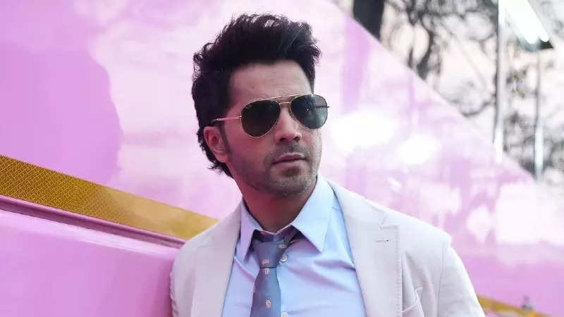 Netizens slam Varun Dhawan for saying Kannad instead of Kannada at a panel discussion