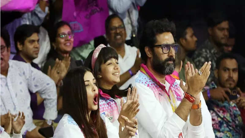 Aishwarya Rai, Aaradhya Bachchan and Nav...