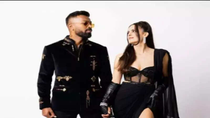 Natasa Stankovic, Hardik Pandya and son...