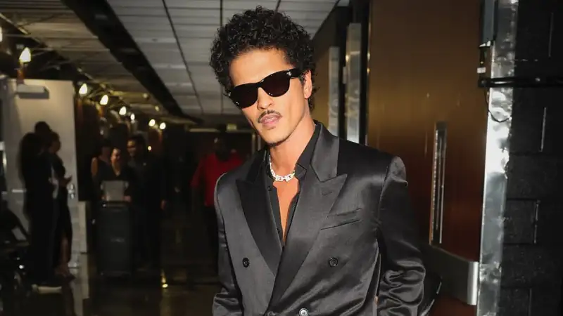 Bruno Mars confirms his long-awaited fourth solo album is complete