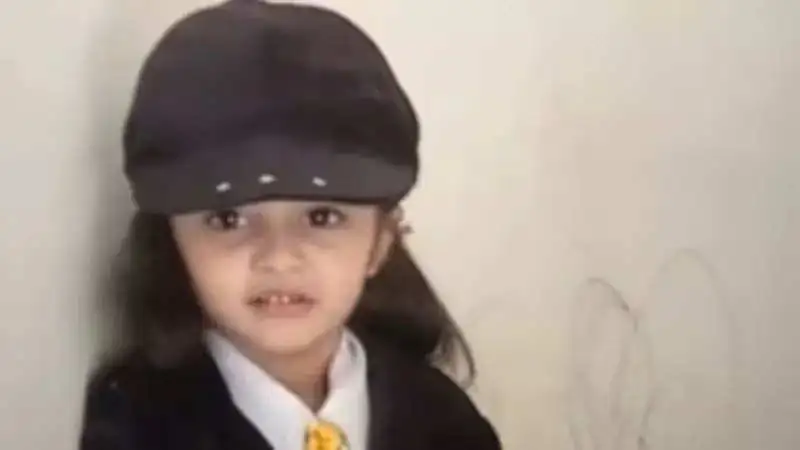 Ananya Panday shares THIS adorable childhood clip of her dressed as a pilot. Watch