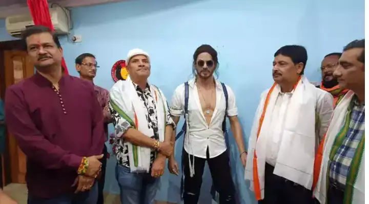 Shah Rukh Khan's Pathaan wax statue