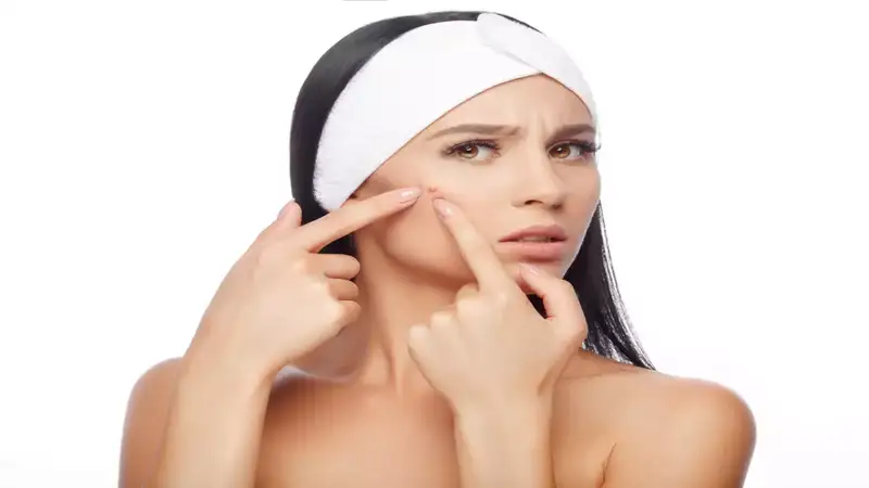 Are your pimples bleeding? Unmasking the hidden dangers and discovering effective solutions