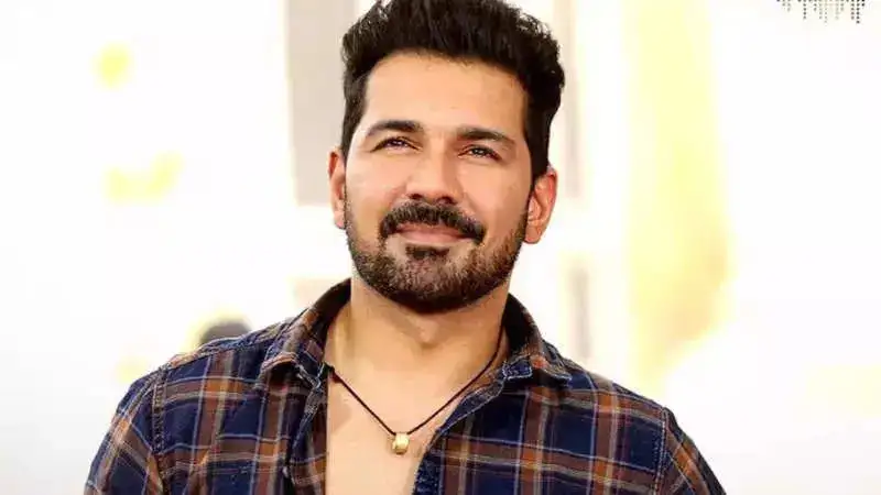 Abhinav Shukla reacts on the viral video of cabin crew’s angry response