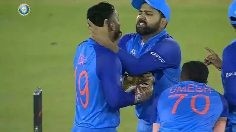 Rohit Sharma and Dinesh Karthik's memes are making rounds on the internet!