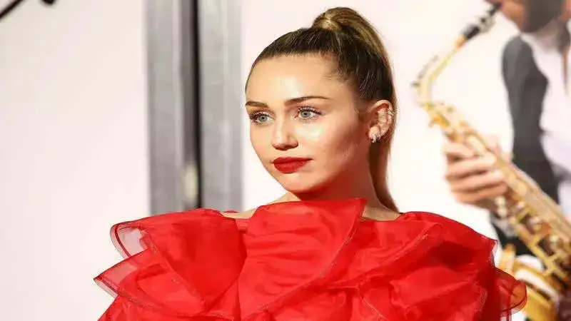 Singer Miley Cyrus finally obtains a restraining order against 52-year-old 'obsessed' stalker