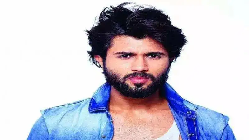 I wear a burqa to watch my movies in theatres, reveals ‘Liger’ star Vijay Deverakonda