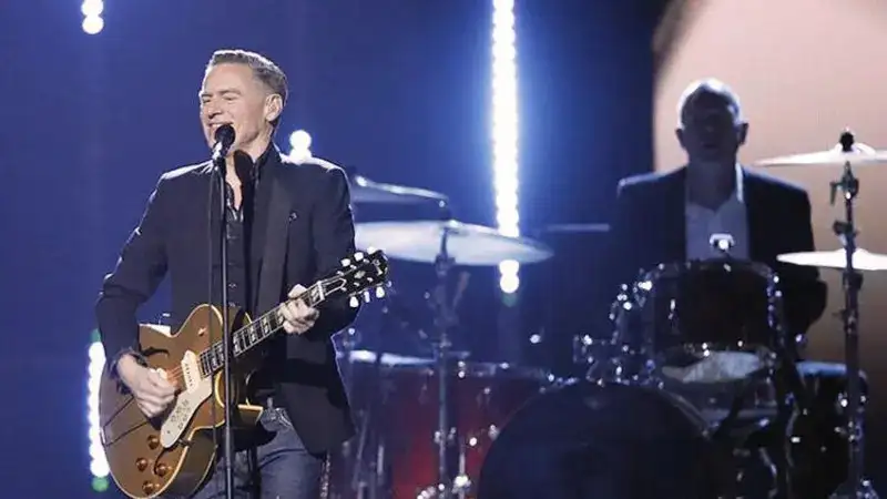 Bryan Adams kicks off 'So Happy It Hurts Tour' in Kolkata