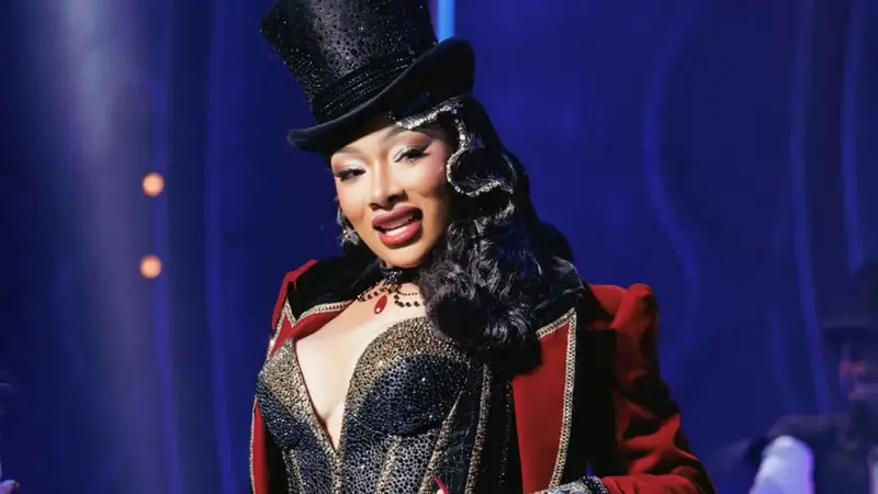 Megan Thee Stallion calls health scare a ‘wake-up call’ after leaving show midway