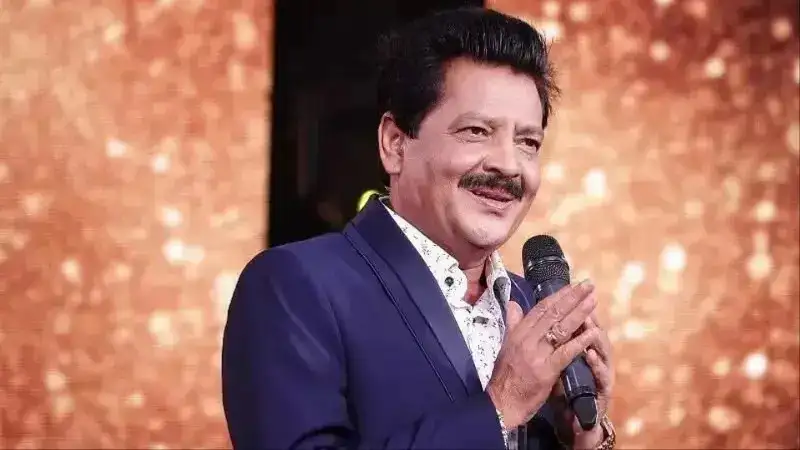 Udit Narayan informs fans about the fire at his residential building in Mumbai