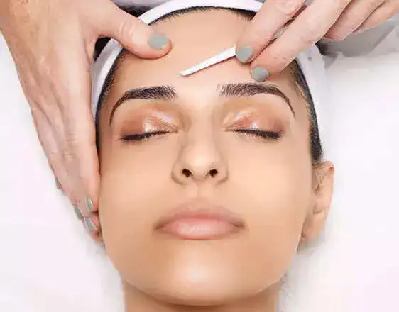 dermaplaning-treatment