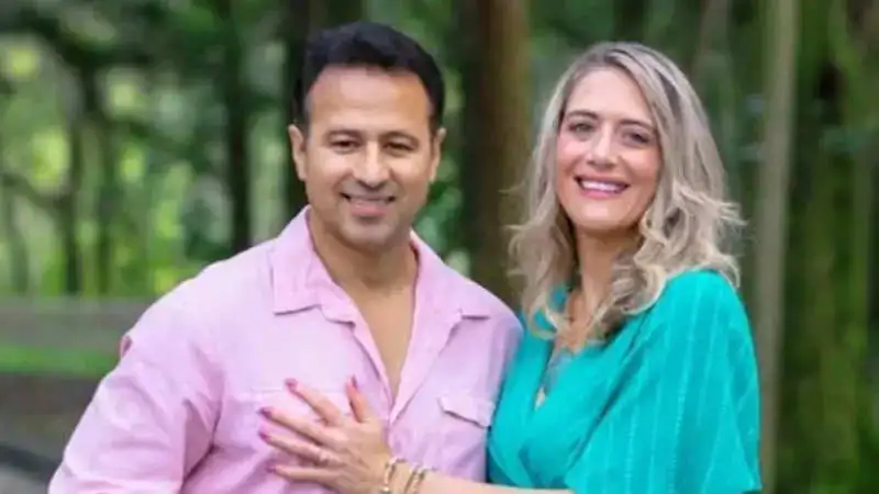 Aryan Vaid ties the knot with Arin Anne Warren in Florida