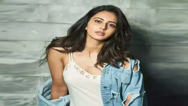 Rakul Preet Singh tweets epic response to report of brother confirming her marriage to Jackky Bhagnani