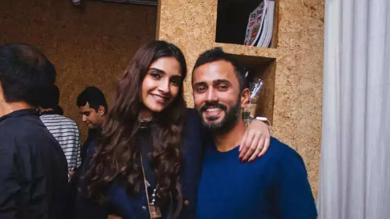 Sonam Kapoor shares a lovely post for Anand Ahuja as they celebrate 7 years of togetherness