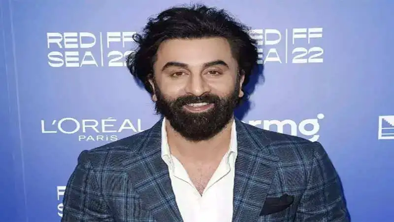 Ranbir Kapoor winning Dadasaheb Phalke Award leaves netizens upset