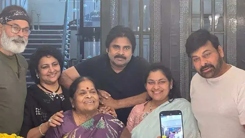 Chiranjeevi and Pawan Kalyan come together to celebrate Anjana Devi's birthday, Ram Charan joins them