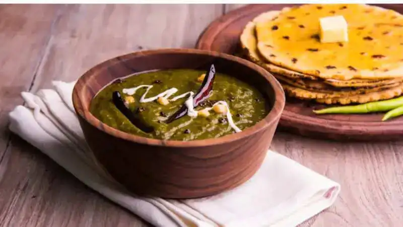 Winter special sarson ka saag and makki ki roti recipe with its benefits