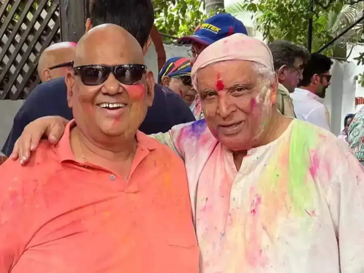 Javed Akhtar with Satish Kaushik