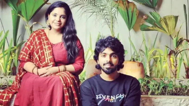 G. V. Prakash and Saindhavi's on-stage reunion at concert wins hearts! Watch video