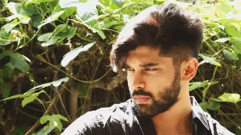 Dhruv Vikram's next to be a biopic on Kabaddi player Manathi Ganesan. Details inside