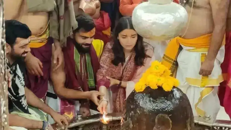 Virat Kohli and Anushka Sharma visit Mahakaleshwar temple in Ujjain