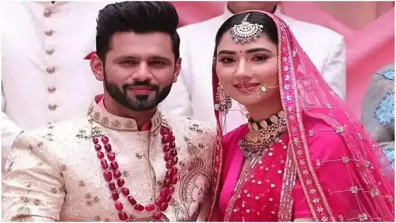 Singer Rahul Vaidya and his wife Disha Parmar’s cute banter video will make your day!