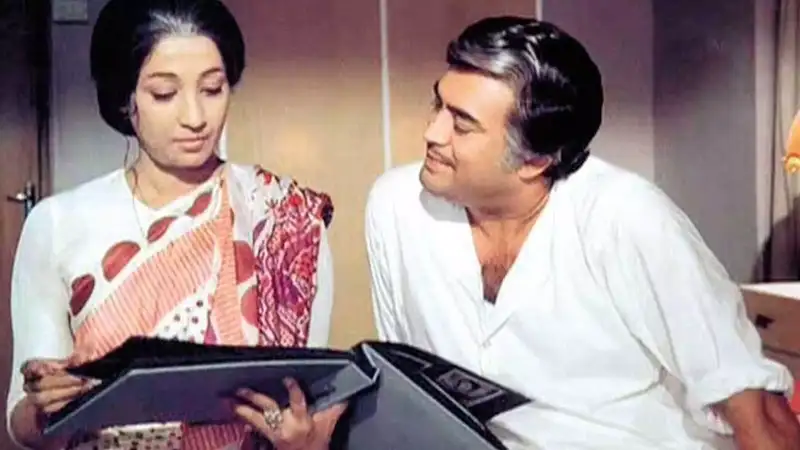 6 Unforgettable controversies of Bollywood decades before social media