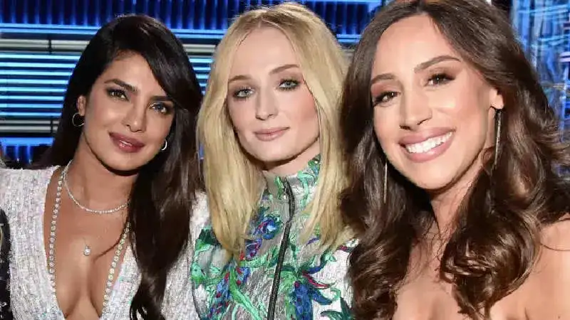 Here's why Danielle Jonas feels less than Priyanka Chopra, Sophie Turner