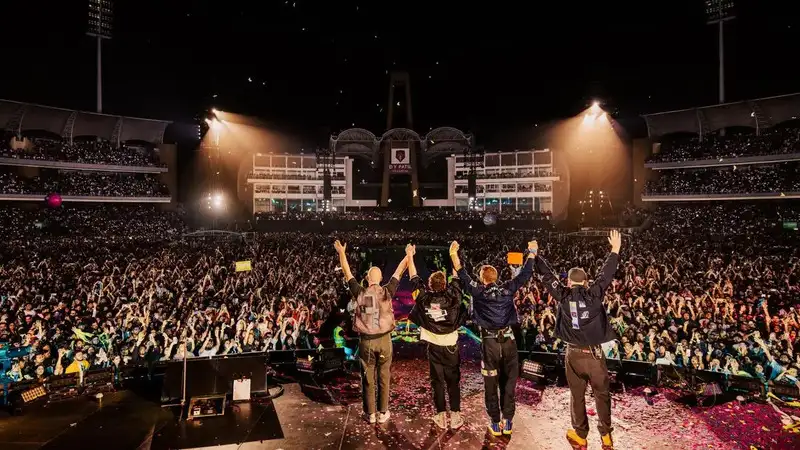 Coldplay performs their 'biggest concert' in Ahmedabad