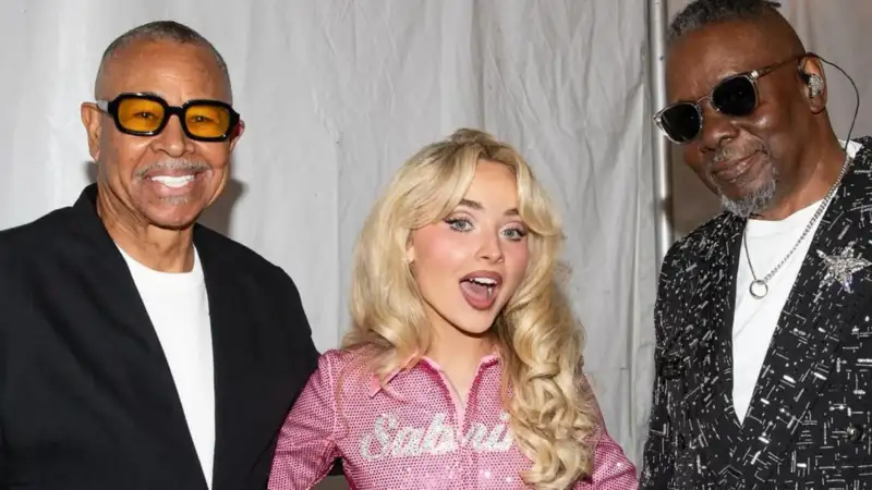 Sabrina Carpenter’s surprise Lollapalooza act with Earth, Wind & Fire came together in less than 24 hours