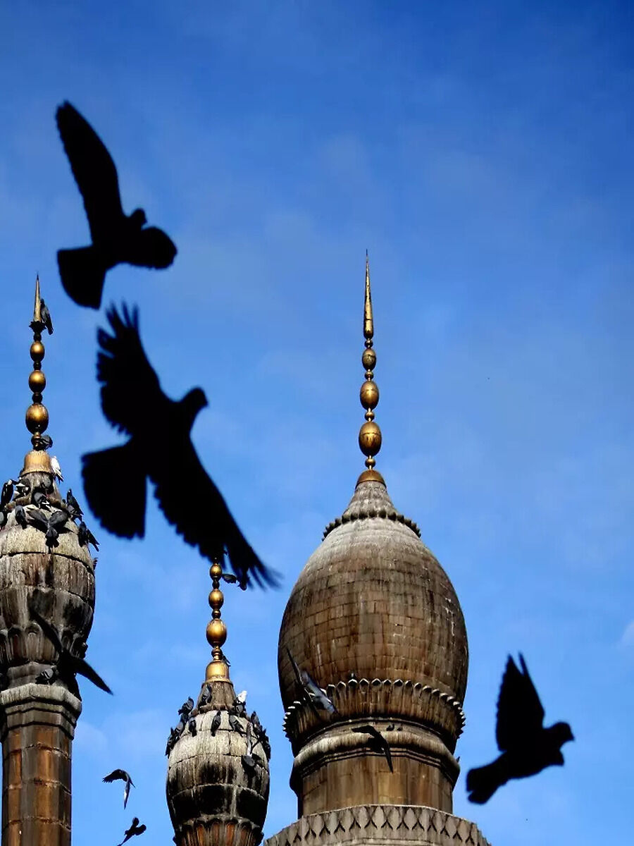 एक हिंदू राजमिस्त्री ने बनाया था मक्का मस्जिद, 8000 मजदूरों ने 77 साल ...