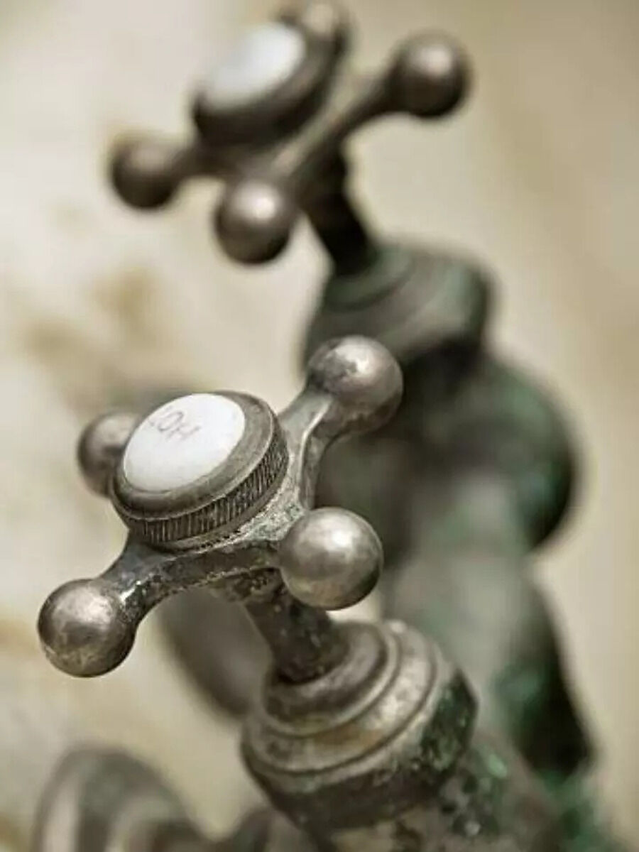bathroom cleaning hacks tips to remove rust from bathroom taps | Times ...
