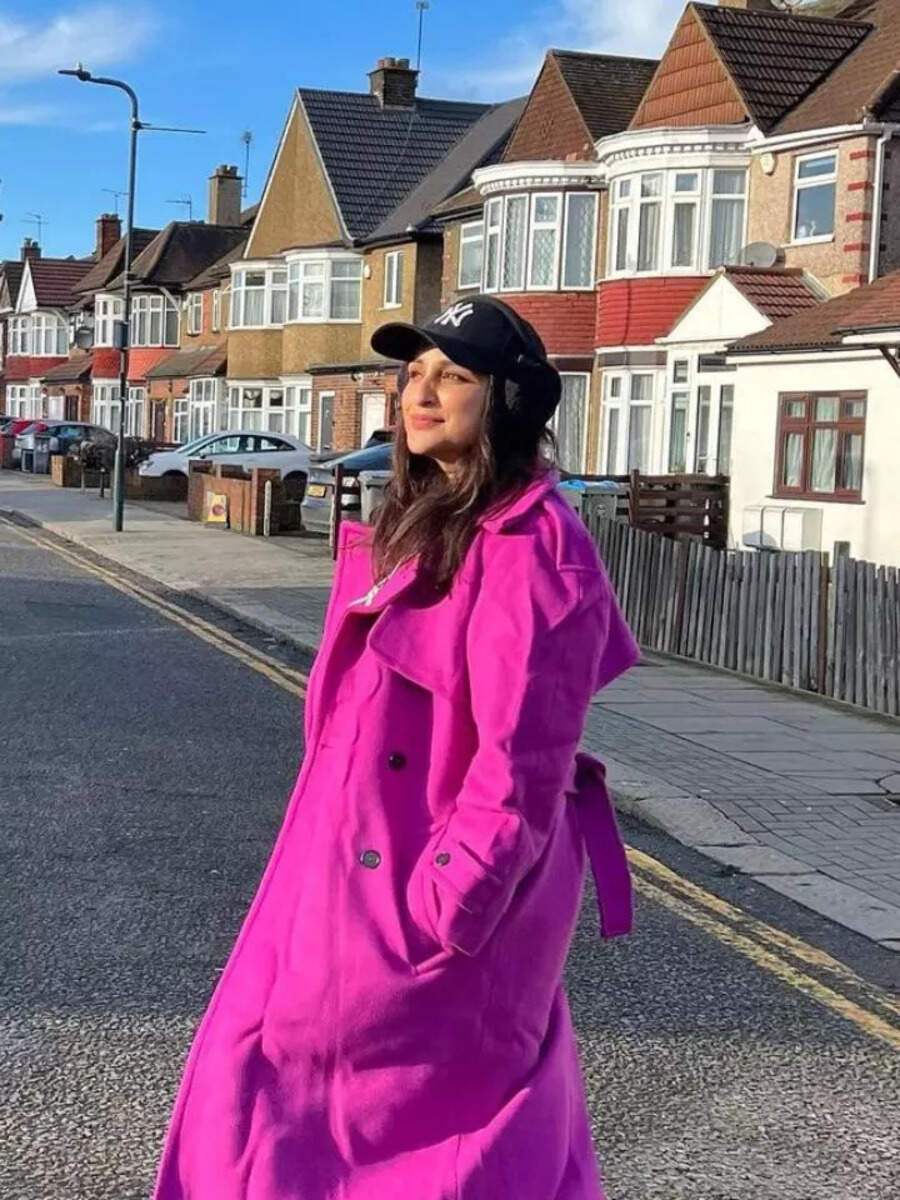 Parineeti Chopra in Jacket  set main image 1