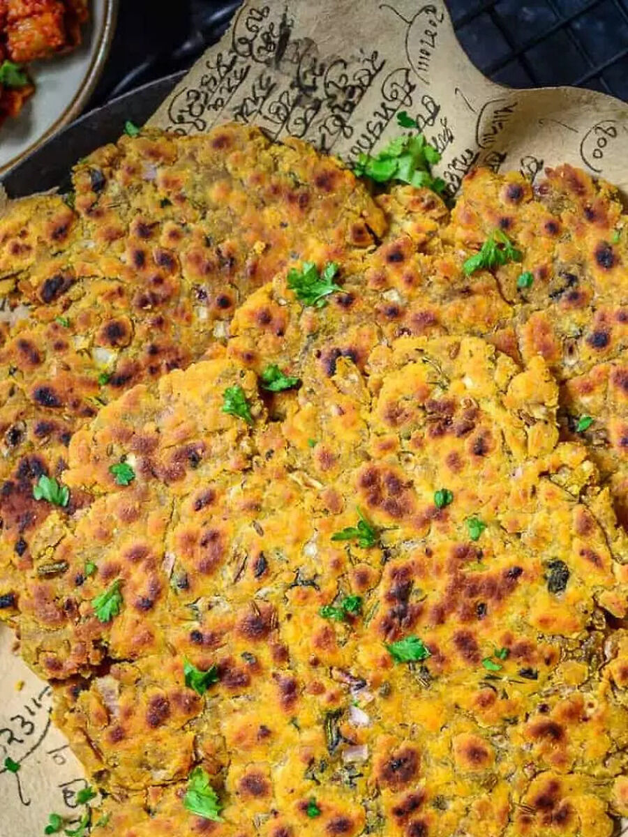 Sindhi Koki With Dahi For A Hearty Whole Wheat Breakfast | Times Now