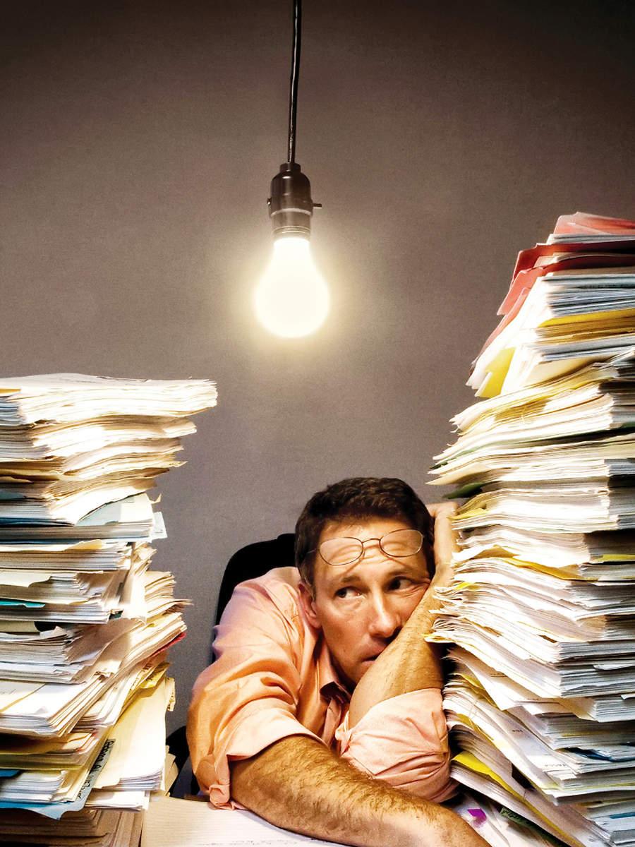 Signs Someone Is Overworking Because They Don't Have A Personal Life ...
