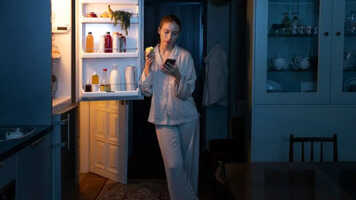 Mini Refrigerators in 2024 ये छोटे कमरे बैठे फिट और आये आपके बजट मे