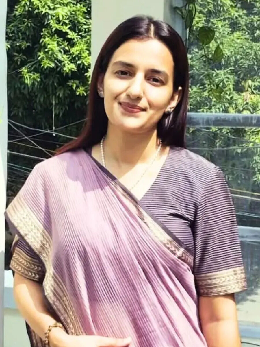 छोड़ी वर्ल्ड बैंक की जॉब, Rank 2 लाकर बनीं SDM- Meet UP PCS Topper SDM ...