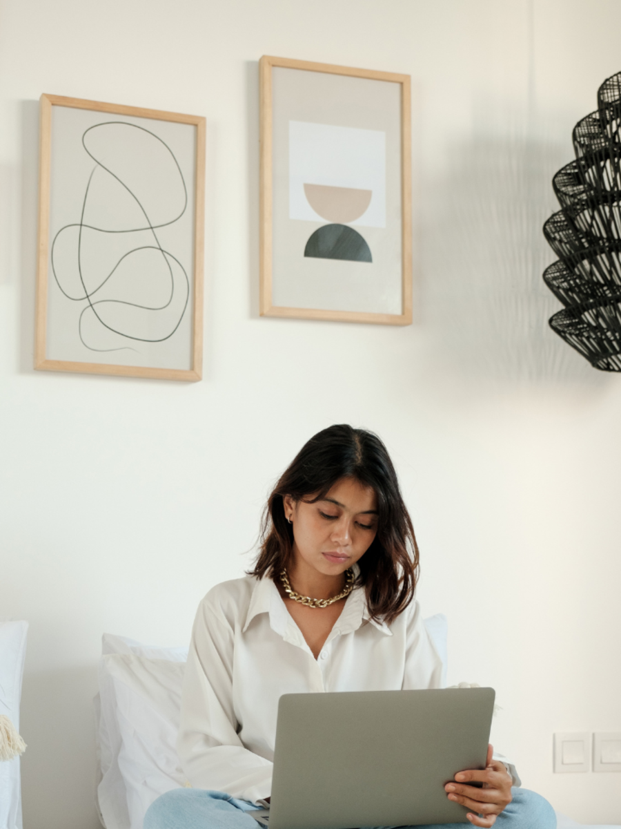  உளவியலின் படி, சிலர் வேலையில் நண்பர்களை உருவாக்குவதை ஏன் தவிர்க்கிறார்கள் தெரியுமா? 