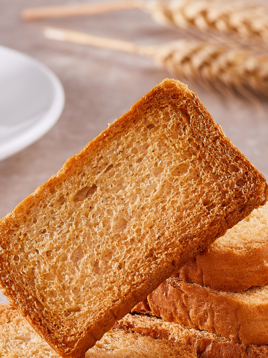 Whole Wheat Atta Rusk With Chai For Hearty Evening Snacks | Times Now