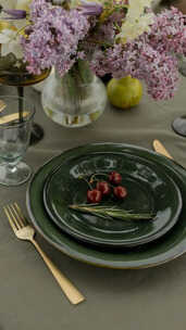 ट्रेंडी टेबलवेयर जो आपके मेहमानों को कर देंगे हैरान