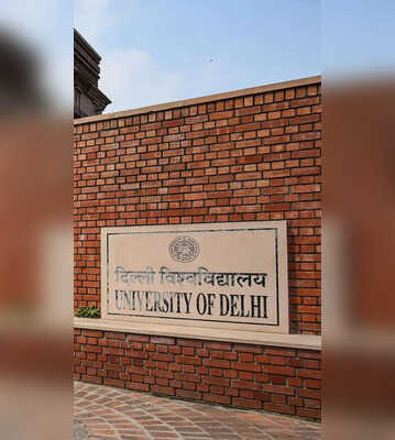 7 Bollywood stars who studied at Delhi University