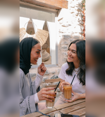 10 Signs Of A Toxic Friend