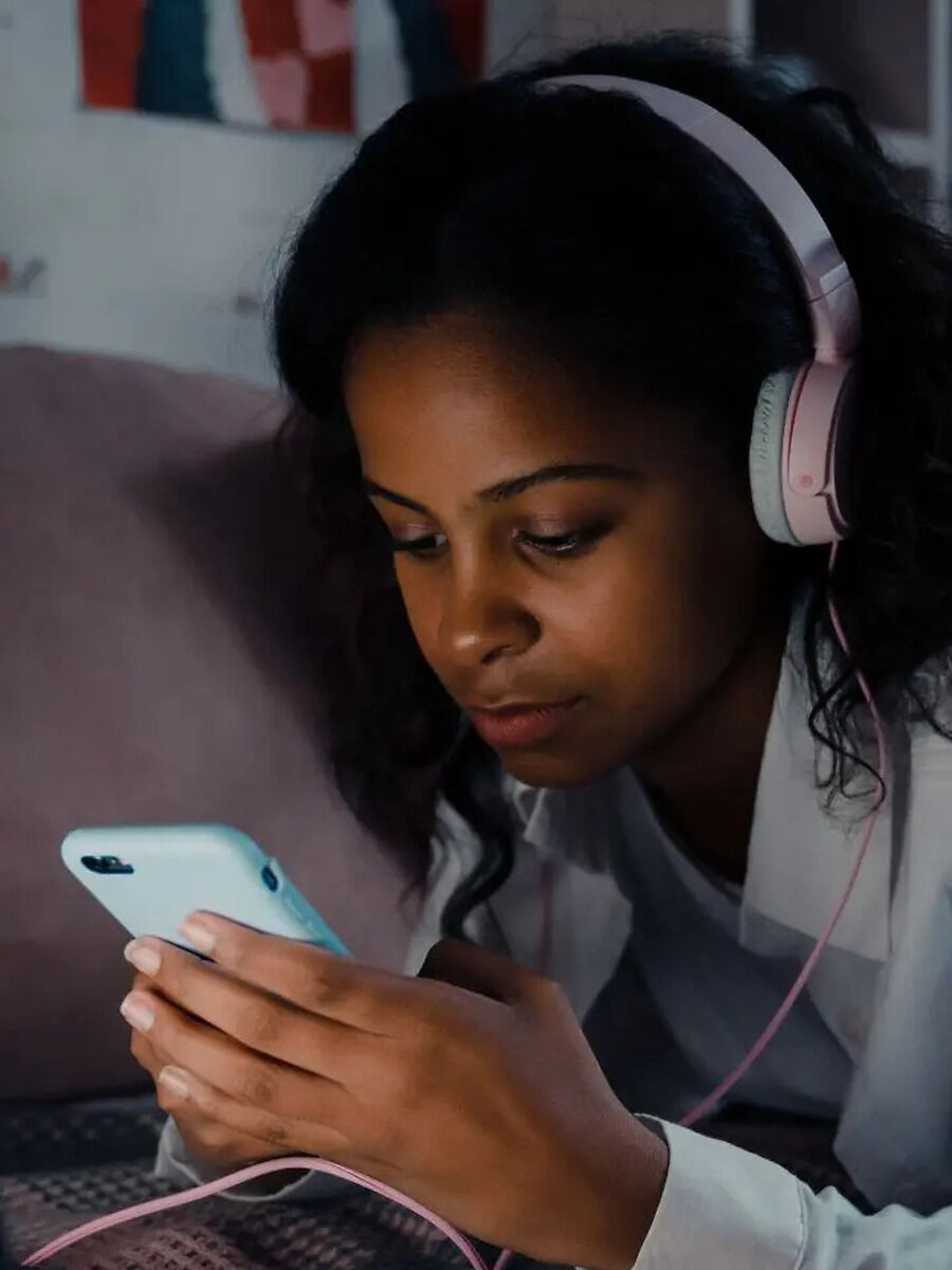 How To Stop Replaying Awkward Moments In Your Head