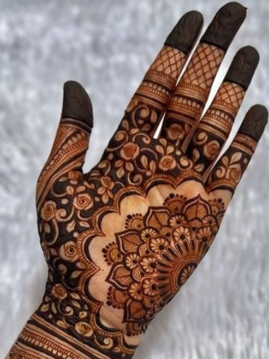 Hariyali Teej 2025: Celebrations, Mehndi Ideas and Date