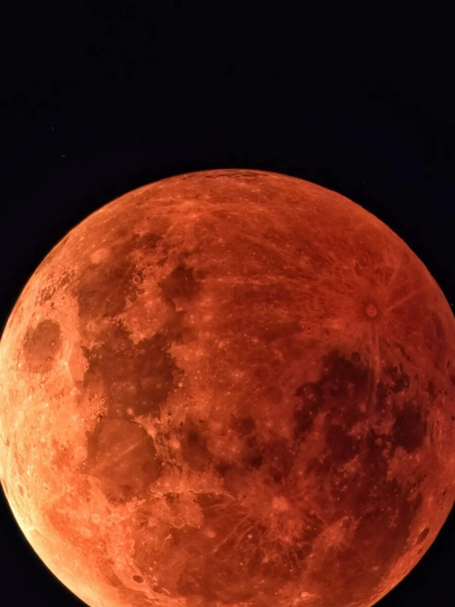  Lunar Eclipse 2025: கடைசி சந்திர கிரகணம் எப்போது வருகிறது? இதன் தாக்கம் எப்படி இருக்கும்? 